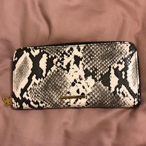 Snakeskin wallet